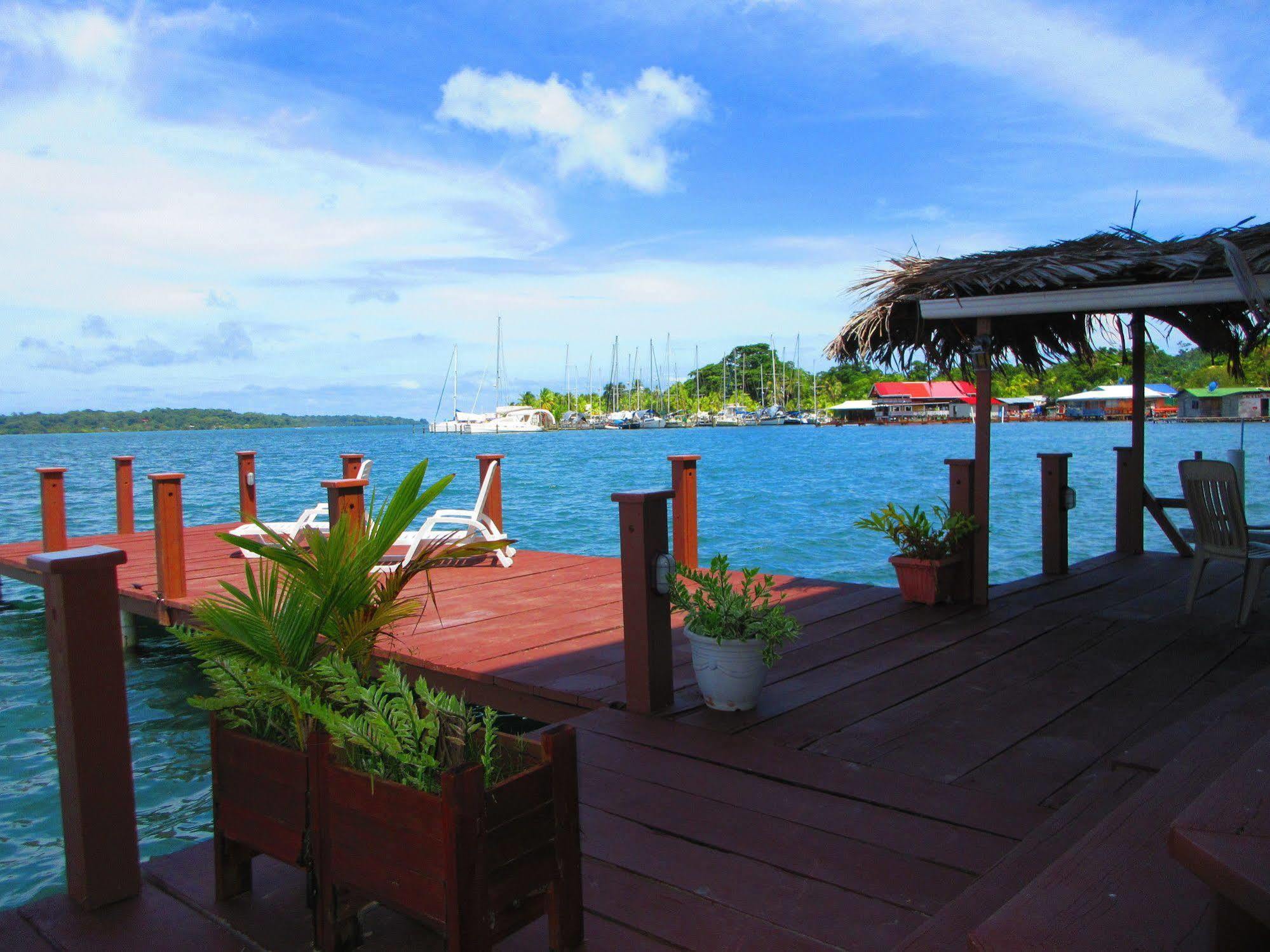Los Balcones Over The Sea Hotel Bocas del Toro Εξωτερικό φωτογραφία
