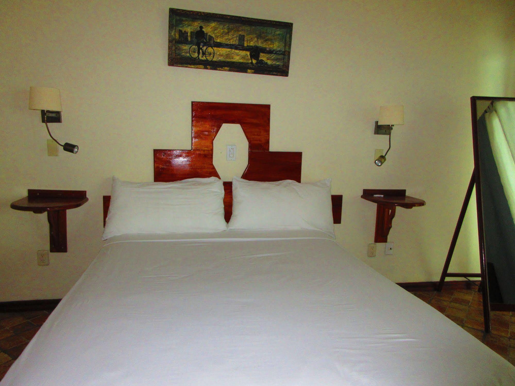 Los Balcones Over The Sea Hotel Bocas del Toro Εξωτερικό φωτογραφία