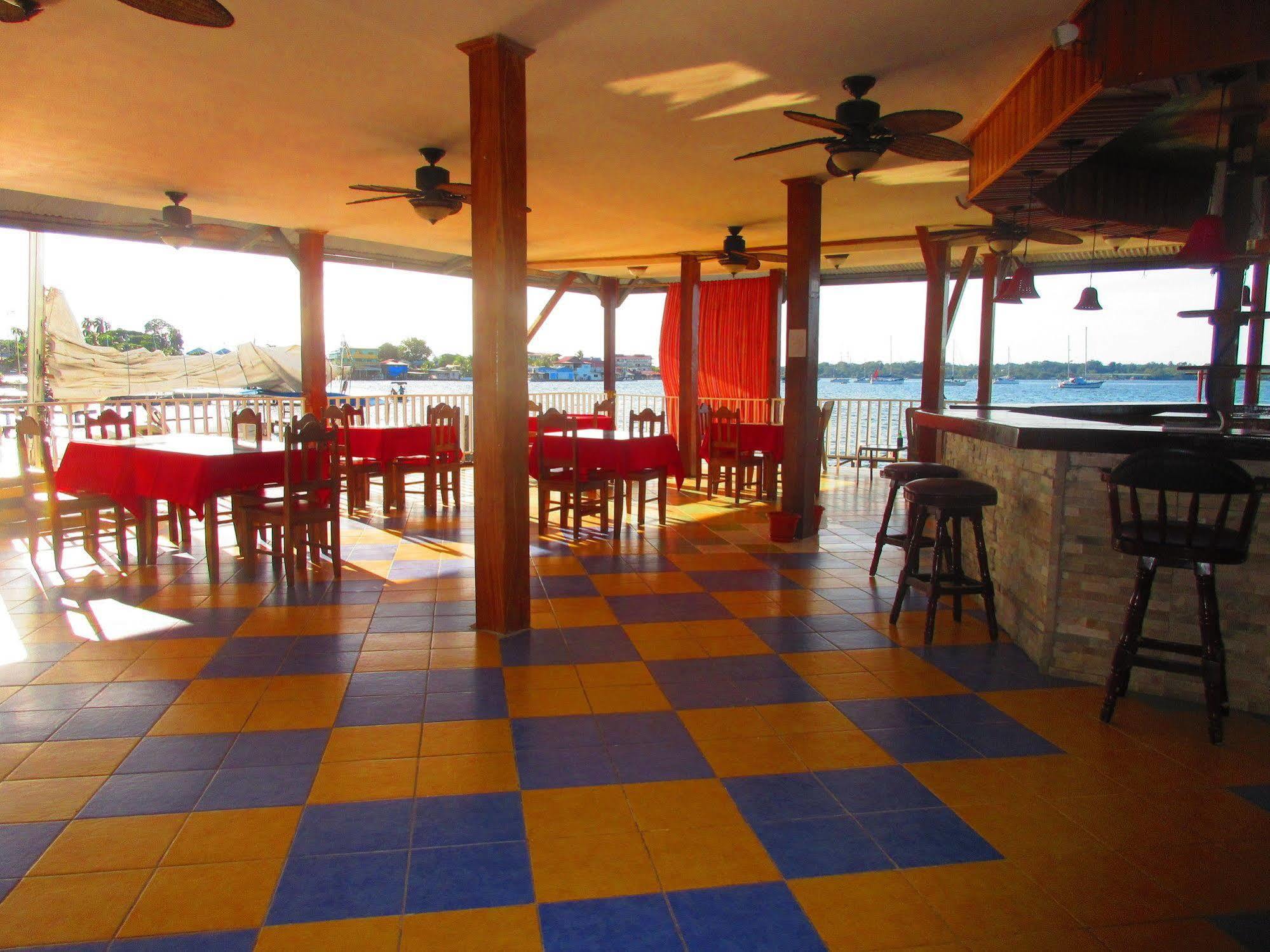 Los Balcones Over The Sea Hotel Bocas del Toro Εξωτερικό φωτογραφία