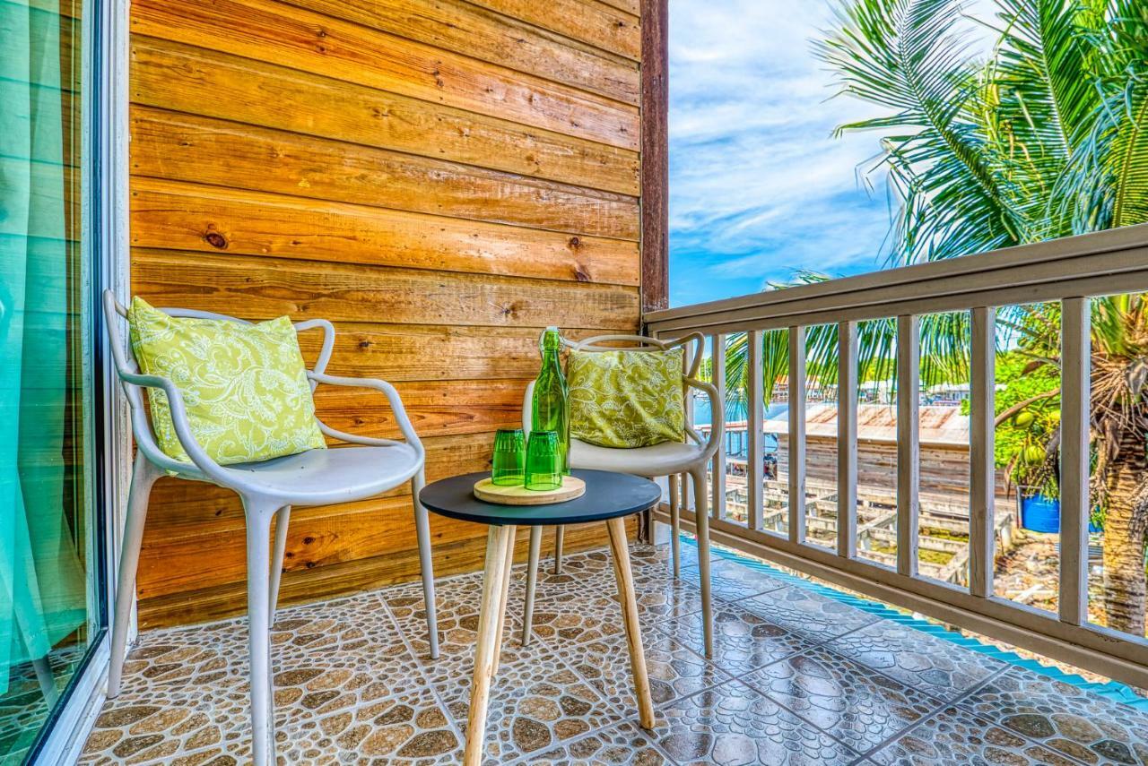 Los Balcones Over The Sea Hotel Bocas del Toro Εξωτερικό φωτογραφία