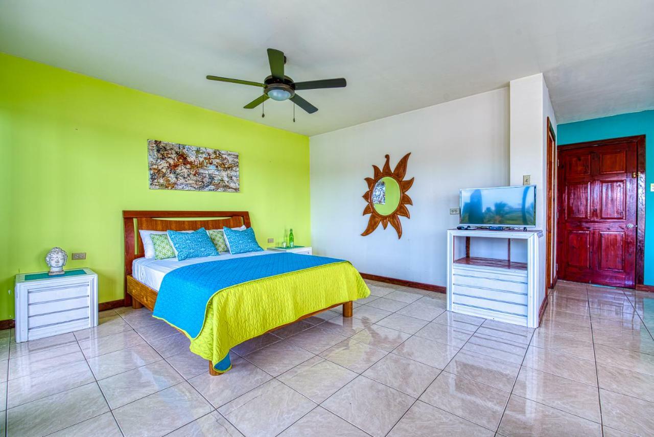 Los Balcones Over The Sea Hotel Bocas del Toro Εξωτερικό φωτογραφία
