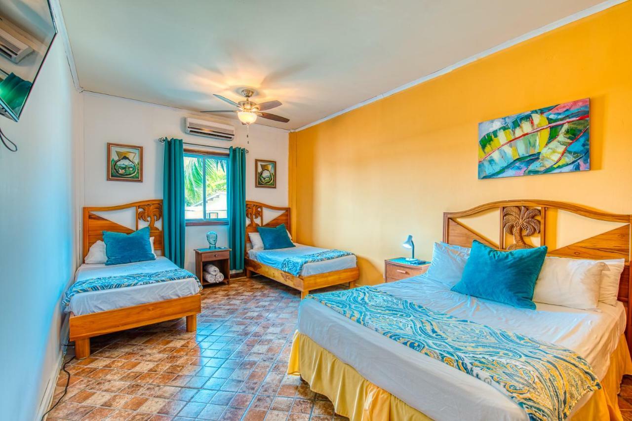 Los Balcones Over The Sea Hotel Bocas del Toro Εξωτερικό φωτογραφία