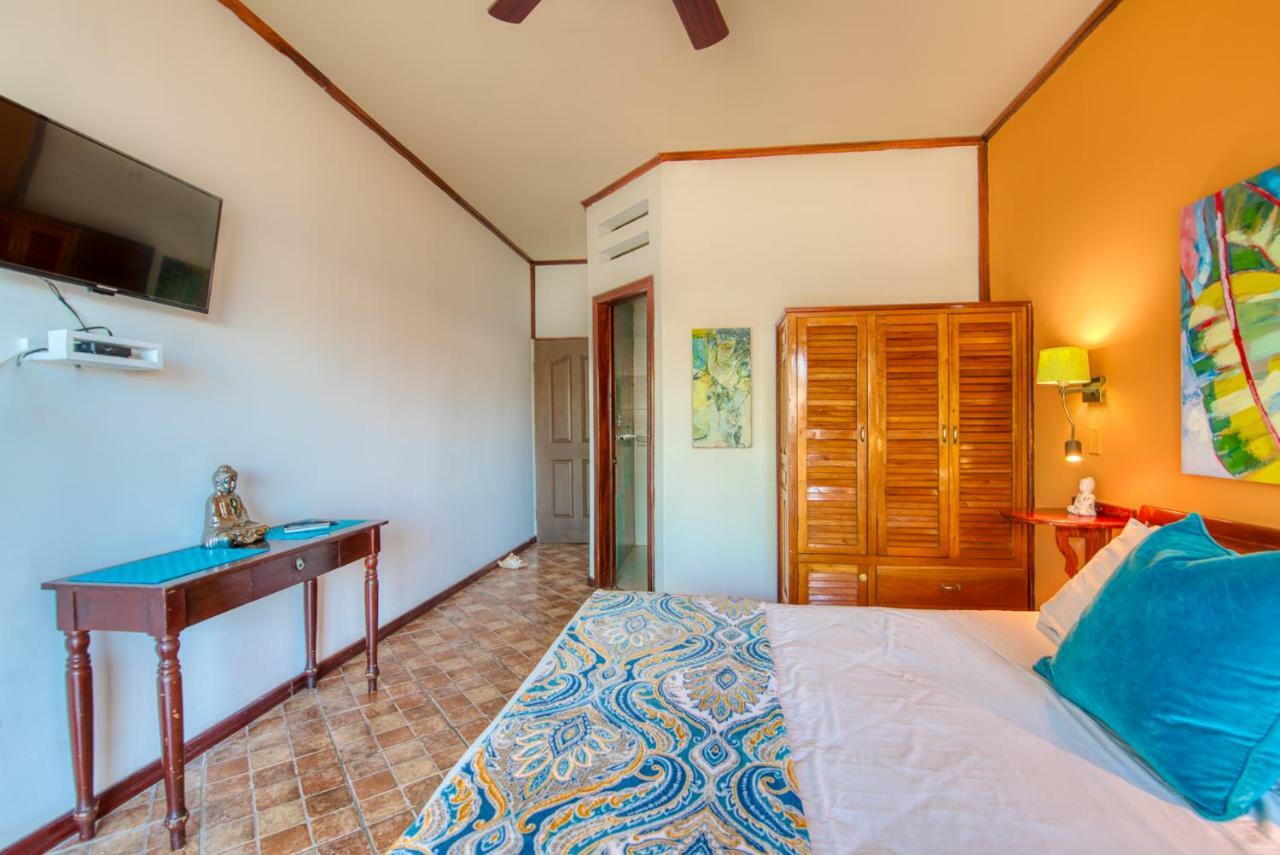 Los Balcones Over The Sea Hotel Bocas del Toro Εξωτερικό φωτογραφία