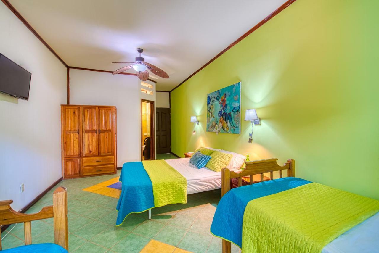 Los Balcones Over The Sea Hotel Bocas del Toro Εξωτερικό φωτογραφία